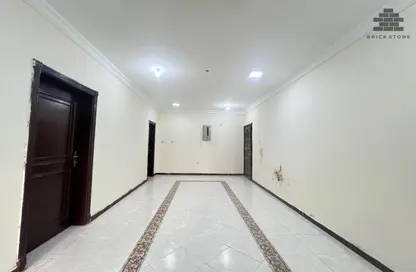 شقة - 2 غرف نوم - 2 حمامات للايجار في شارع الجزيره - فريج بن محمود الشمالي - فريج بن محمود - الدوحة