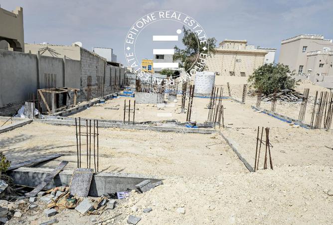 827780 - Property Image 2