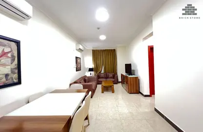 Apartment - 1 Bedroom - 1 Bathroom for rent in Umm Ghwailina Comm - Umm Ghuwalina - Umm Ghuwailina - Doha