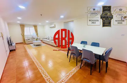 Apartment - 2 Bedrooms - 2 Bathrooms for rent in Al Khair Tower - Corniche Road - Corniche Road - Doha