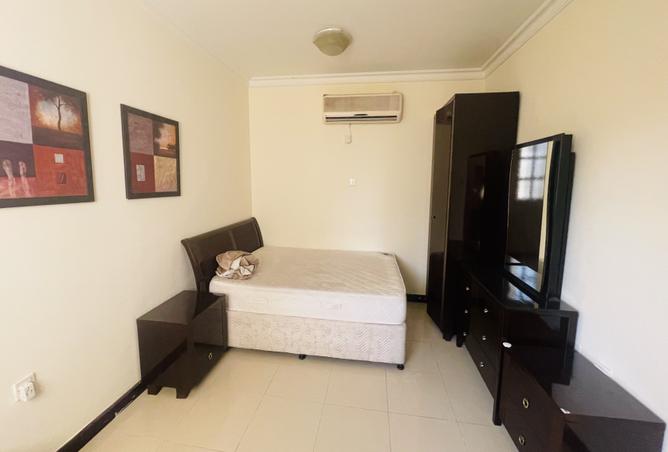 954753 - Property Image 3