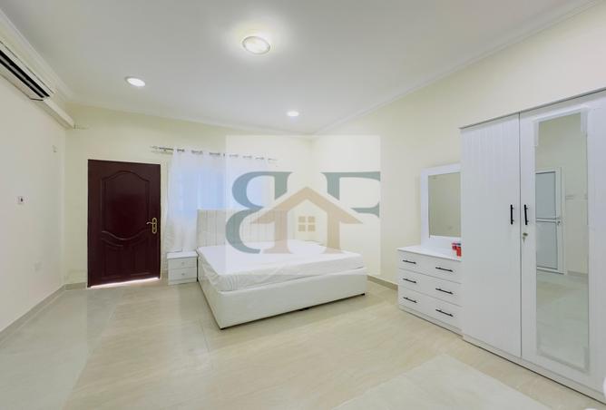 991598 - Property Image 2