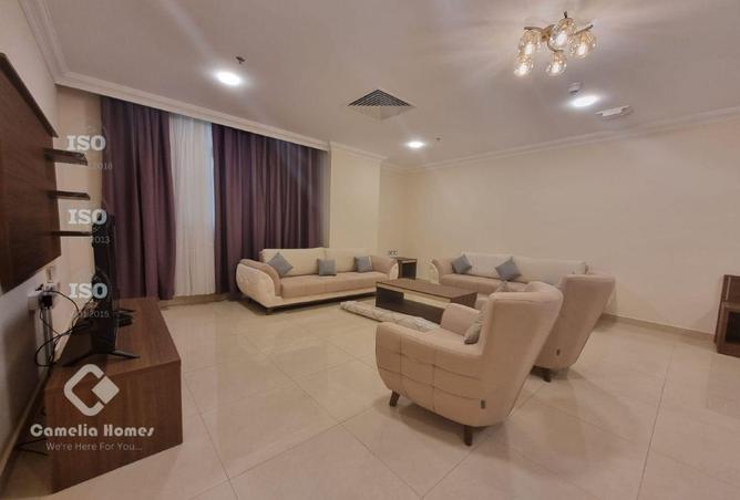 932108 - Property Image 2