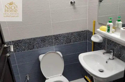 شقة - 3 غرف نوم - 2 حمامات للايجار في المنصورة - المنصورة - الدوحة