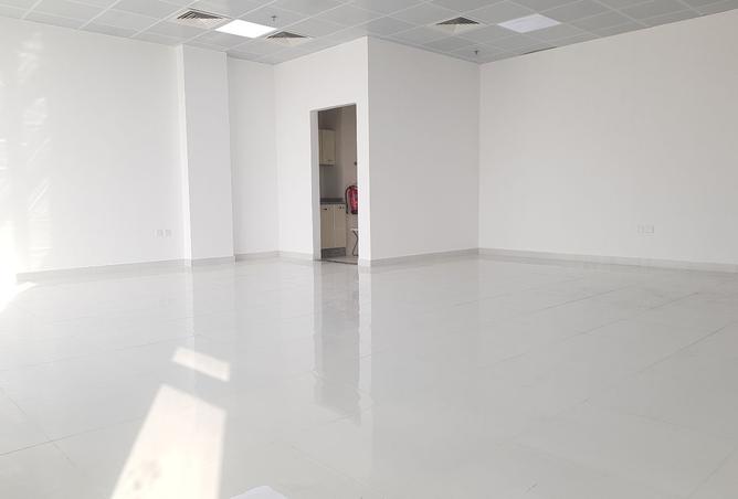 927804 - Property Image 3