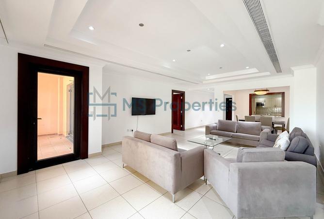 929407 - Property Image 3