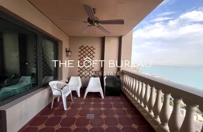 Apartment - 2 Bedrooms - 3 Bathrooms for rent in Tower 31 - Porto Arabia - The Pearl Island - Doha