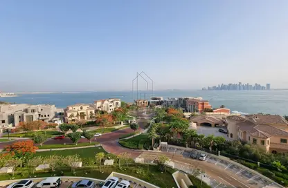 Apartment - 2 Bedrooms - 2 Bathrooms for rent in Viva West - Viva Bahriyah - The Pearl Island - Doha
