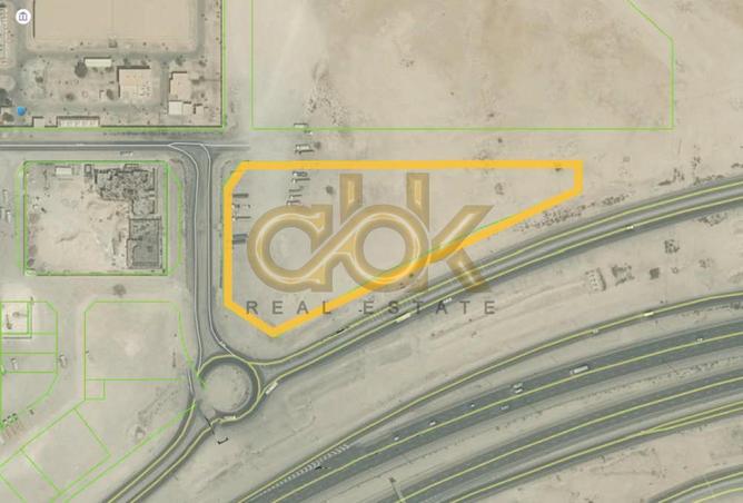 956301 - Property Image 3