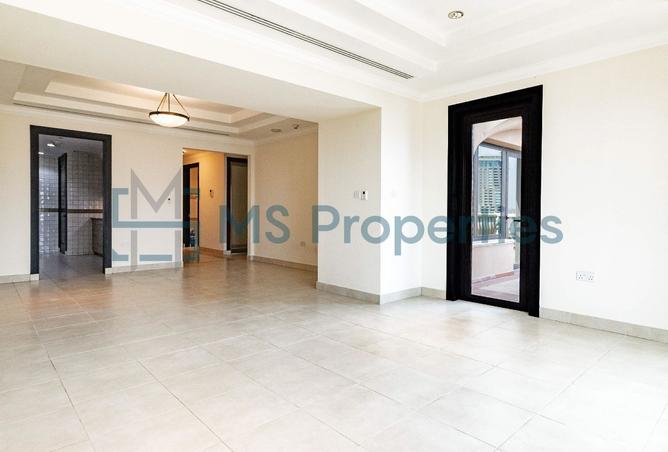 927168 - Property Image 2