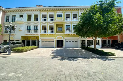 Townhouse - 2 Bedrooms - 3 Bathrooms for rent in Murano - Qanat Quartier - The Pearl Island - Doha