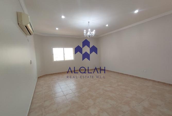 928753 - Property Image 2