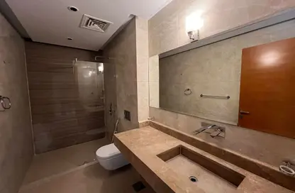 Apartment - 5 Bedrooms - 5 Bathrooms for rent in East Porto Drive - Porto Arabia - The Pearl Island - Doha