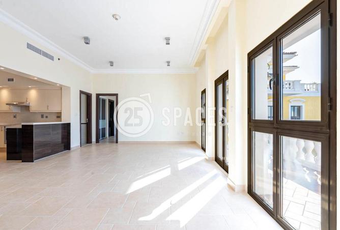 956333 - Property Image 3