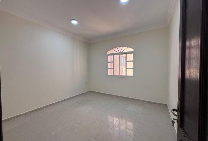 1002330 - Property Image 3