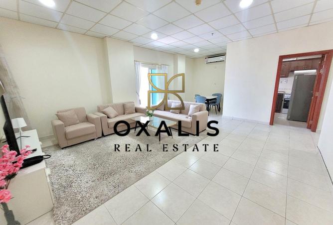 927141 - Property Image 2
