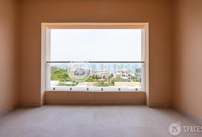 929365 - Property Image 3