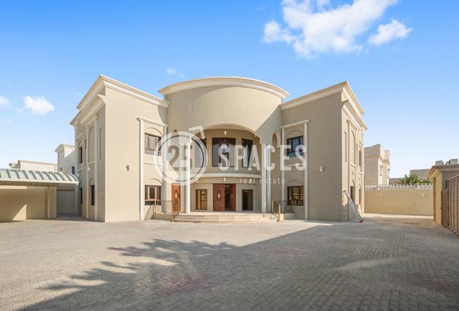892588 - Property Main Image