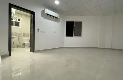 شقة - 2 غرف نوم - 2 حمامات للايجار في 28  نجمة - شارع ابن درهم - نجمة - الدوحة