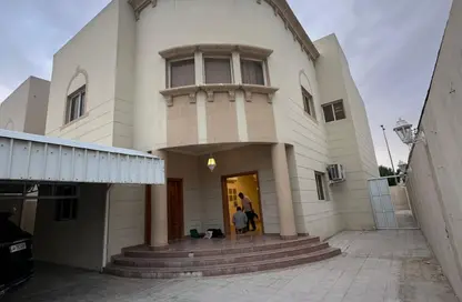 Villa - 5 Bedrooms - 3 Bathrooms for rent in Al Kharaitiyat - Al Kharaitiyat - Al Kharaitiyat - Umm Salal Mohammed