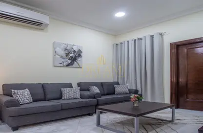 Apartment - 2 Bedrooms - 2 Bathrooms for rent in Al Sadd Road - Al Sadd - Doha