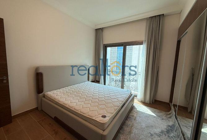 954049 - Property Image 2