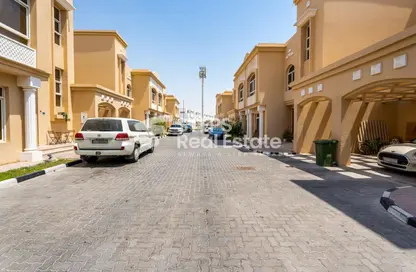 مجمع سكني - 4 غرف نوم - 4 حمامات للايجار في وادي المرخ - مريخ - المريخ - الدوحة