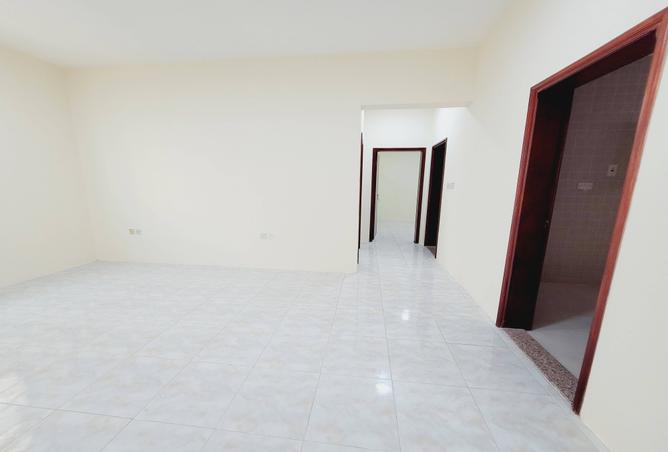 984215 - Property Image 3