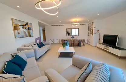 Apartment - 3 Bedrooms - 2 Bathrooms for rent in Floresta Gardens - Floresta Gardens - The Pearl Island - Doha
