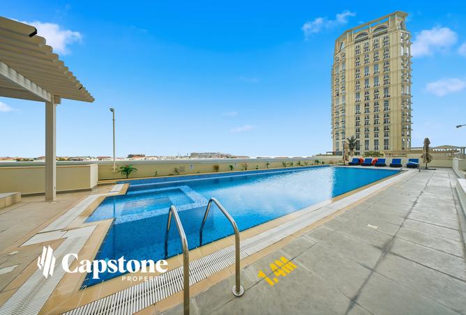 993241 - Property Image 2