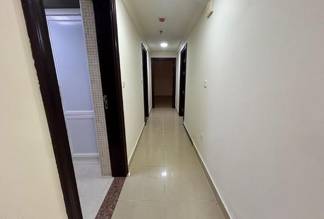 987933 - Property Image 3