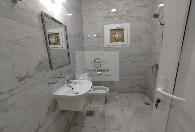 995043 - Property Image 3