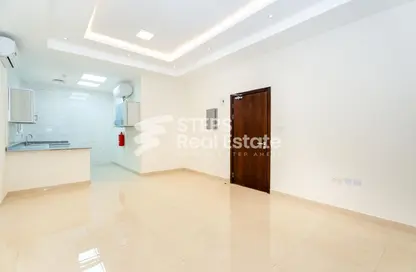 Apartment - 1 Bedroom - 2 Bathrooms for rent in Al Mansoura - Al Mansoura - Doha