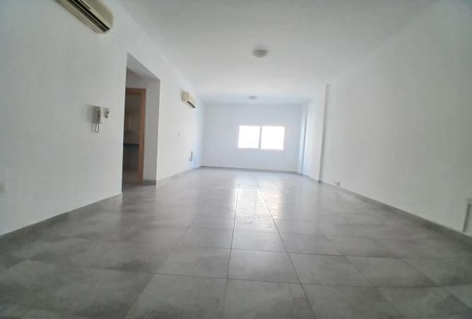 938393 - Property Image 2