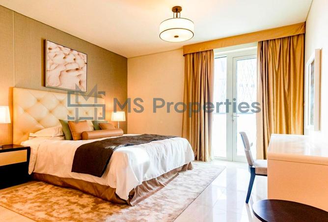 932701 - Property Image 2
