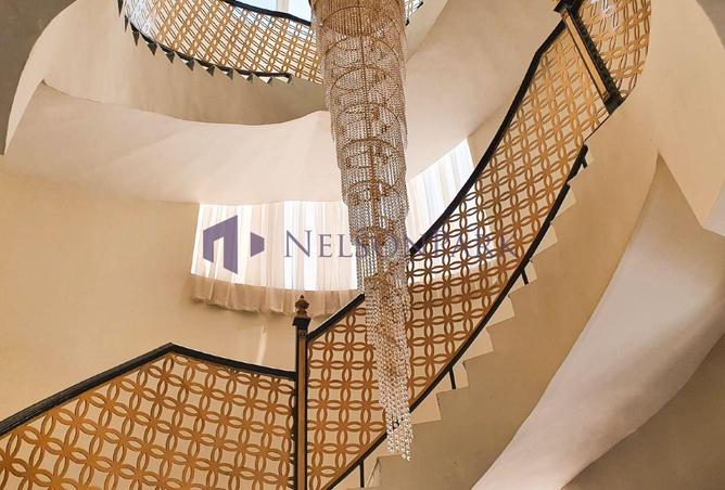 932688 - Property Image 3