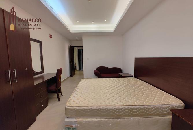 963912 - Property Image 3