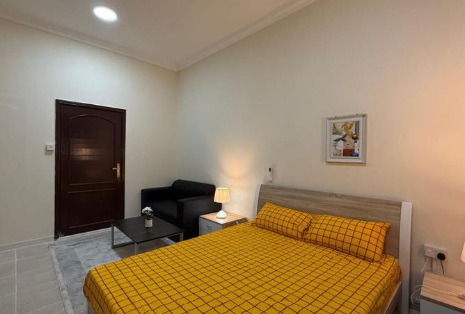 957878 - Property Image 2