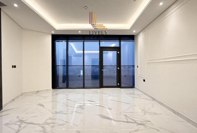 954322 - Property Main Image
