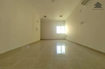 Apartment - 2 Bedrooms - 2 Bathrooms for rent in Al Jazeera Street - Fereej Bin Mahmoud North - Fereej Bin Mahmoud - Doha