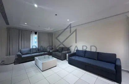 Apartment - 1 Bedroom - 2 Bathrooms for rent in East Porto Drive - Porto Arabia - The Pearl Island - Doha