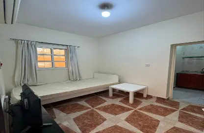 Apartment - Studio - 1 Bathroom for rent in Duhail Villas - Al Duhail - Doha