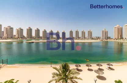 تاون هاوس - 4 غرف نوم - 5 حمامات للايجار في فيفا غرب - فيفا بحرية - جزيرة اللؤلؤة - الدوحة