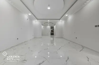 Apartment - 7+ Bedrooms - 7+ Bathrooms for rent in OPT-TCHR - Al Gharrafa - Al Gharrafa - Doha