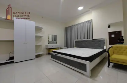 Apartment - Studio - 1 Bathroom for rent in Al Sadd Road - Al Sadd - Doha