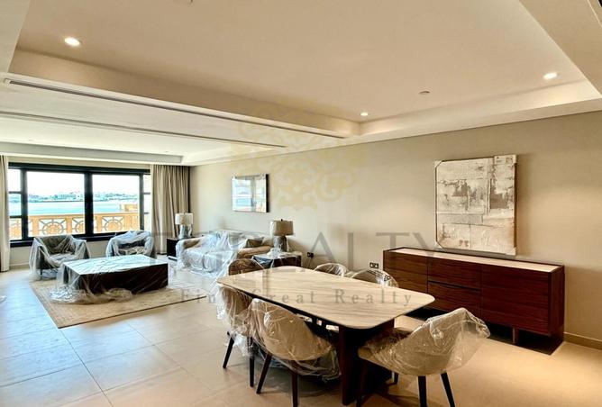 976247 - Property Image 2