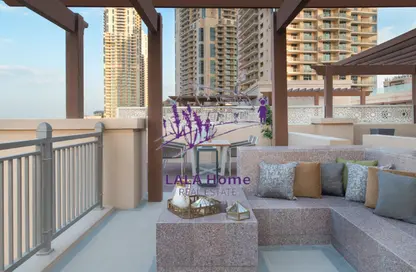 Villa - 5 Bedrooms - 7 Bathrooms for rent in Abraj Bay - Abraj Quartiers - The Pearl Island - Doha