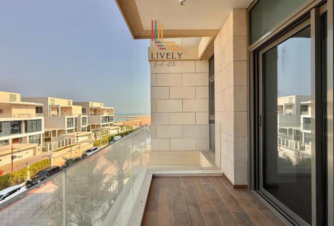 960492 - Property Image 2