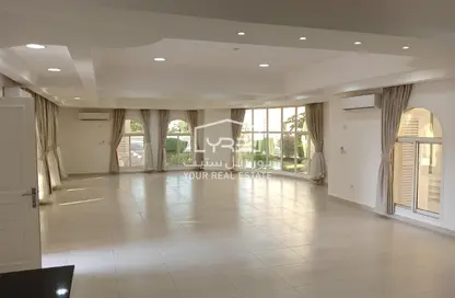 Villa - 5 Bedrooms - 6 Bathrooms for rent in West Bay Lagoon Villas - West Bay Lagoon - West Bay Lagoon - Doha