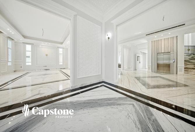 899637 - Property Image 2